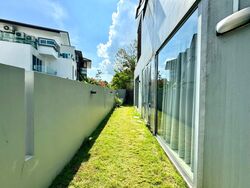 Huit (D26), Terrace #435742491